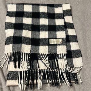 Cashmere feel scarf